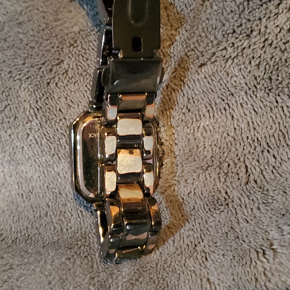 Kenneth Cole Watch - Picture 3 of 3